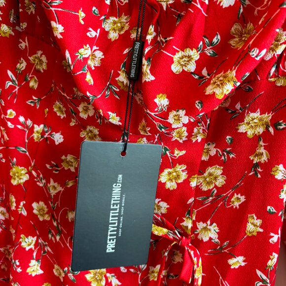 PrettyLittleThing | Red Floral Dress - Picture 5 of 9